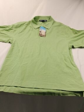 NWT Devon & jones Mens Green Polo Shirt Size Medium